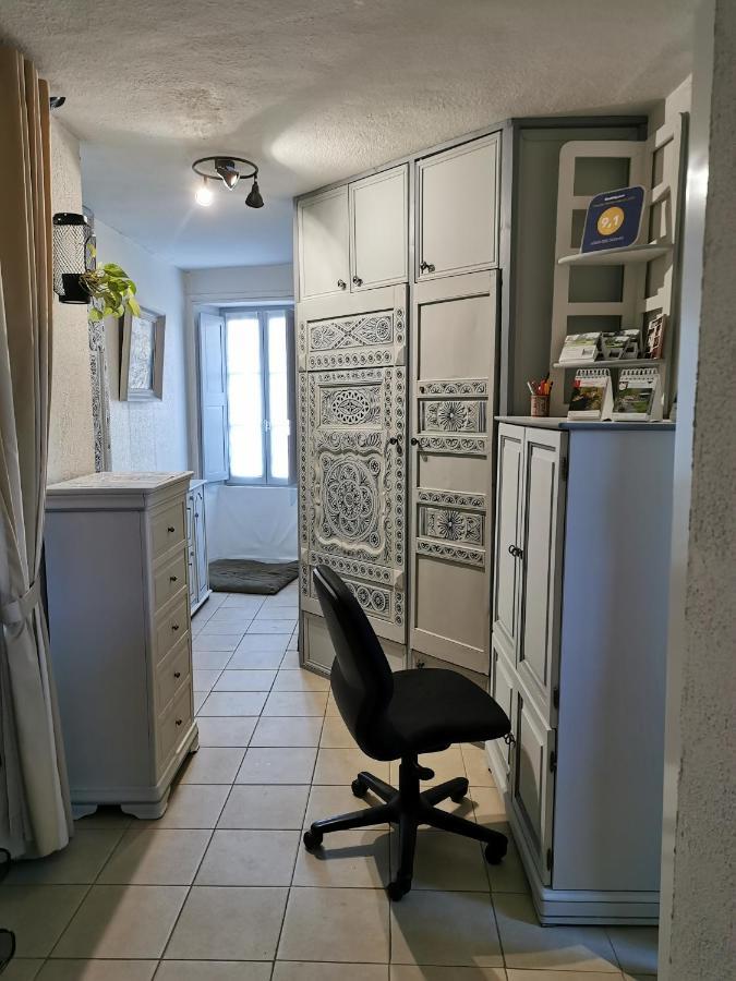 티파우제스 Logis Des Douves B&B 외부 사진