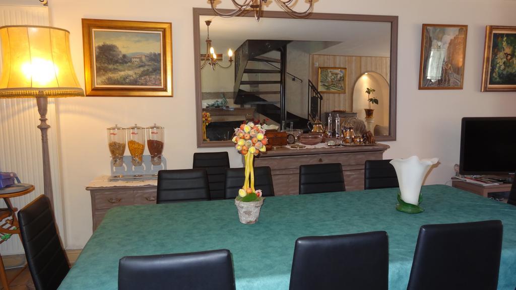 티파우제스 Logis Des Douves B&B 외부 사진