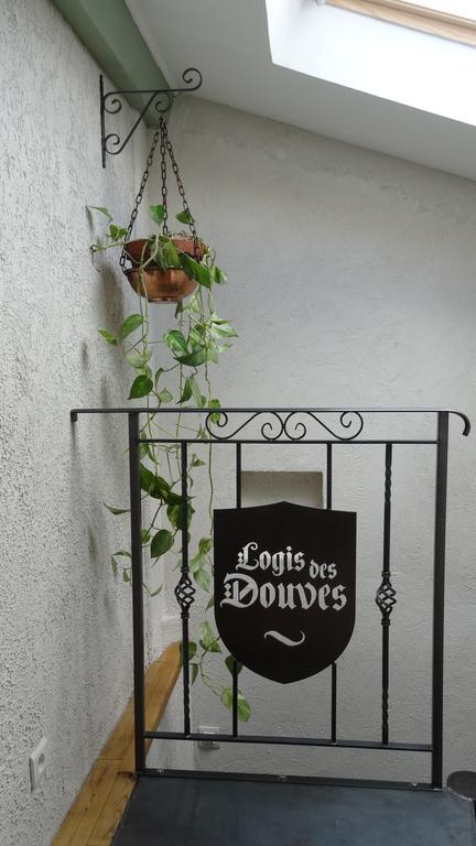 티파우제스 Logis Des Douves B&B 외부 사진