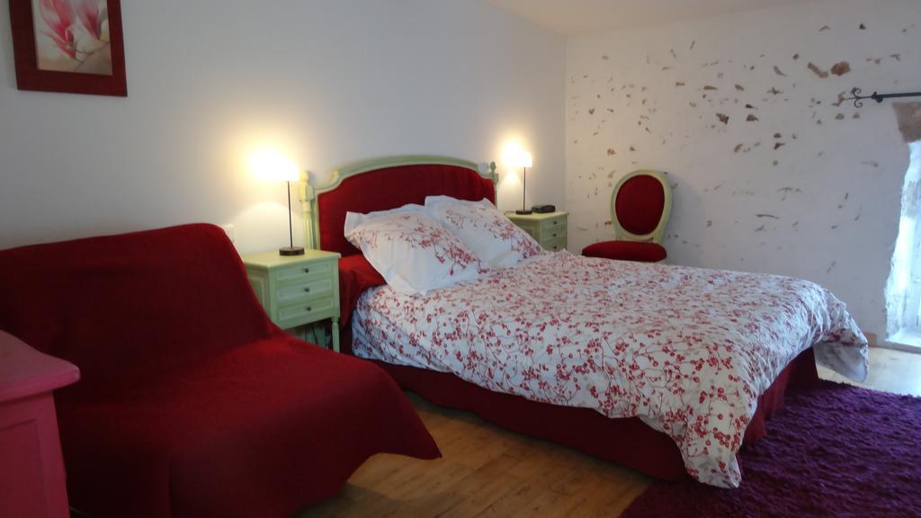 티파우제스 Logis Des Douves B&B 외부 사진