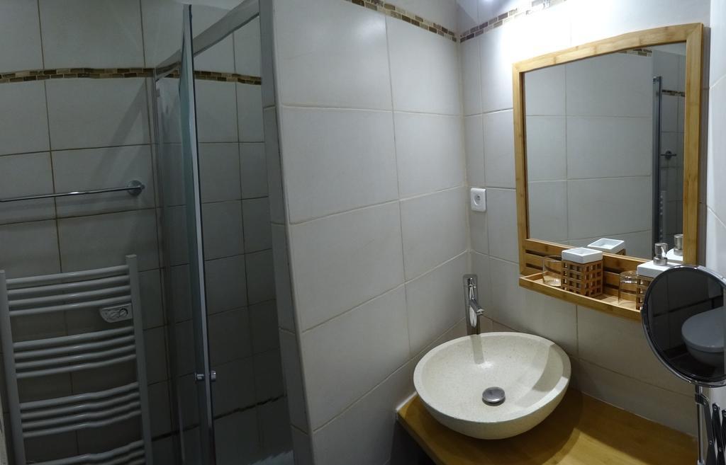 티파우제스 Logis Des Douves B&B 외부 사진