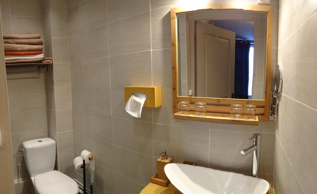 티파우제스 Logis Des Douves B&B 외부 사진