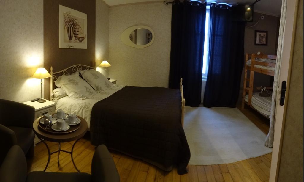 티파우제스 Logis Des Douves B&B 외부 사진