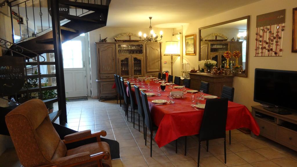 티파우제스 Logis Des Douves B&B 외부 사진