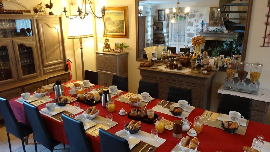 티파우제스 Logis Des Douves B&B 외부 사진
