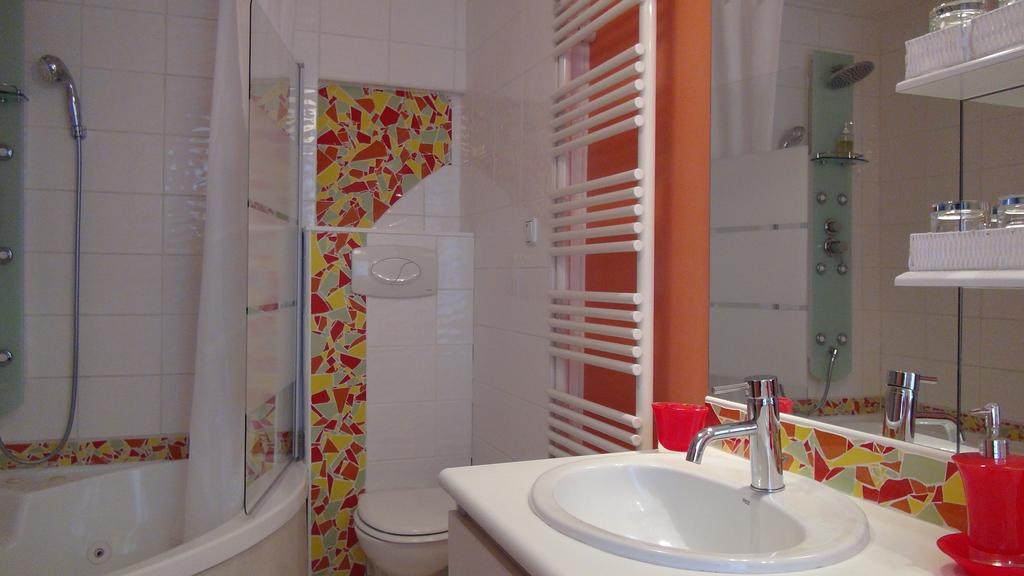 티파우제스 Logis Des Douves B&B 외부 사진