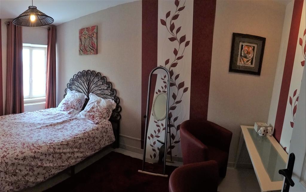 티파우제스 Logis Des Douves B&B 외부 사진