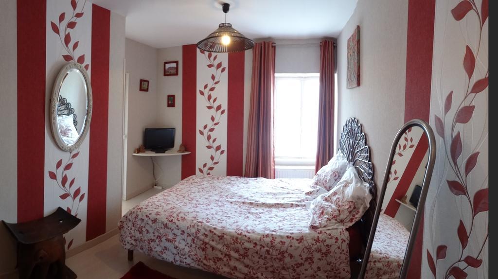 티파우제스 Logis Des Douves B&B 외부 사진